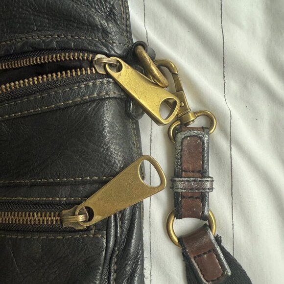 FOSSIL Tote Explorer Black Leather Crossbody Handbag - Picture 6 of 12